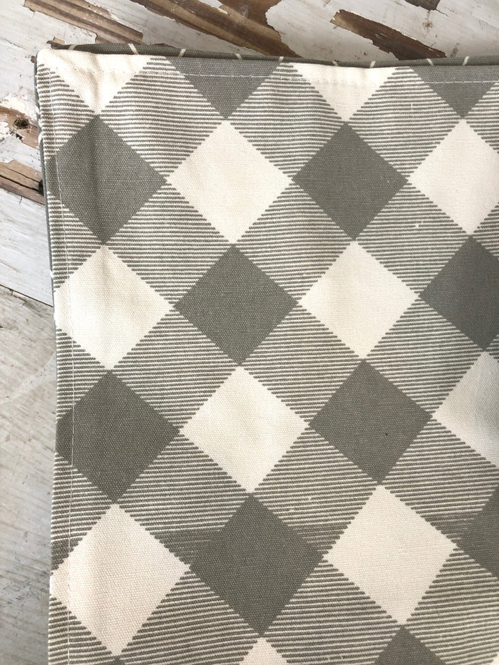 Double Sided Plaid & Crisscross Table Runner