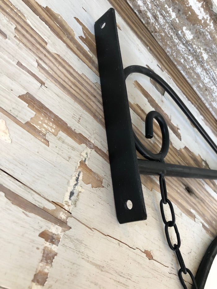 Laundry Tin Hanger Sign