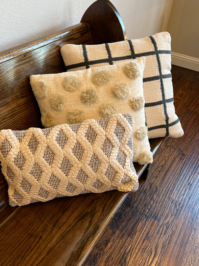 Natural Dot Pillow