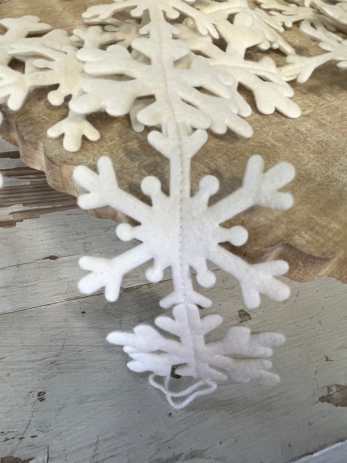 Plush Snowflake Garland