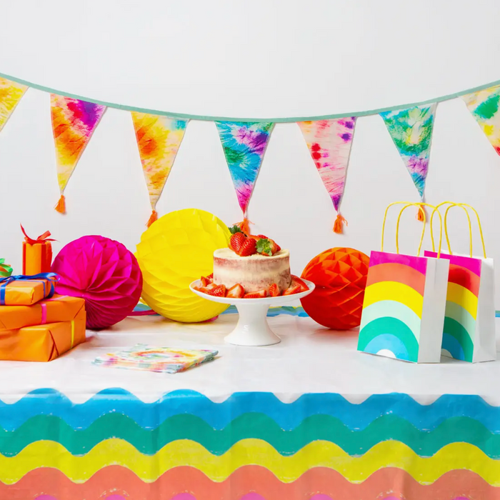 Rainbow Wave Table Cover
