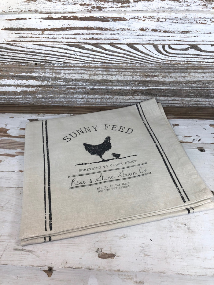 Sunny Feed Farmhouse Table Runner