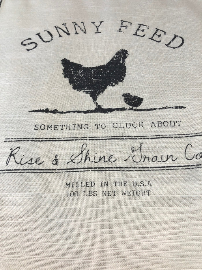 Sunny Feed Farmhouse Table Runner