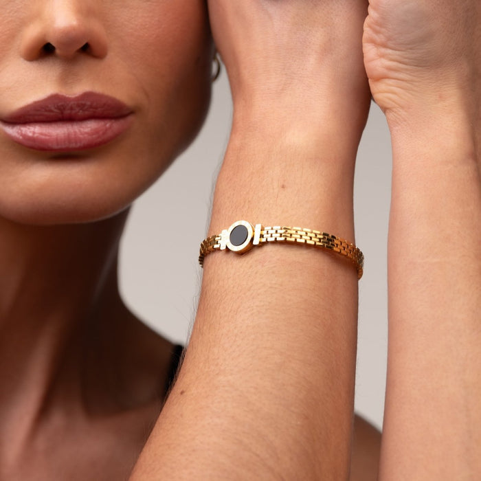 Women's Stainless Steel 18K Gold-Plated Bracelet – Bangle Hera Onyx Stone Cuff – Meiva bracelet view 3