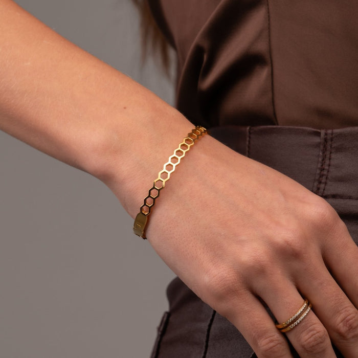 Women's Stainless Steel 18K Gold-Plated Bracelet – Bangle Honeycomb Cuff – Meiva bracelet view 3