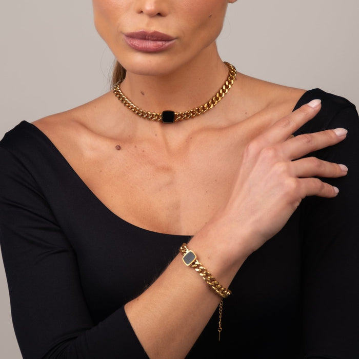 Women's Stainless Steel 18K Gold-Plated Bracelet – Chain with Onyx Pendant – Meiva bracelet view 5