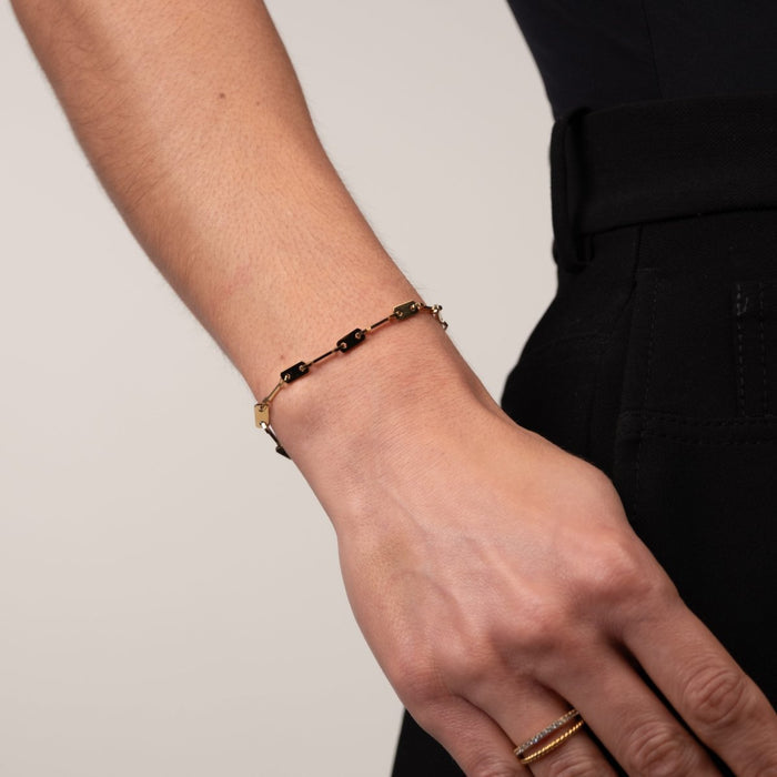 Women's Stainless Steel 18K Gold-Plated Bracelet – Tablet Link Chain, Dainty – Meiva bracelet view 3