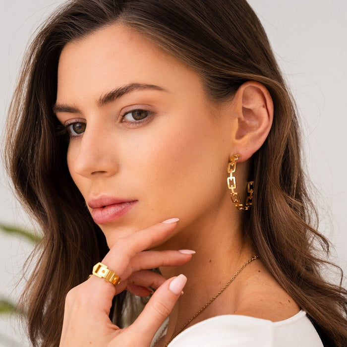 Women's Stainless Steel 18K Gold-Plated Earrings – Hoop Alexandra Hoop – Meiva earrings view 2