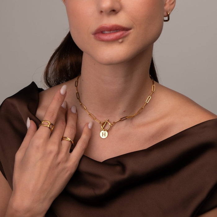 Women's Stainless Steel 18K Gold-Plated Necklace – Clip Chain Initial Letter – Meiva necklace view 5