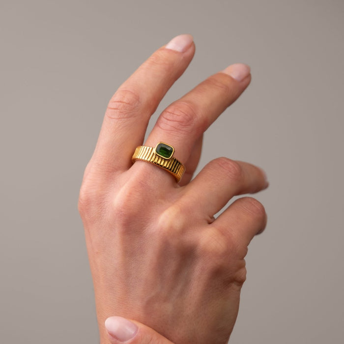 Women's Stainless Steel 18K Gold-Plated Ring – Capri Emerald – Meiva ring view 3