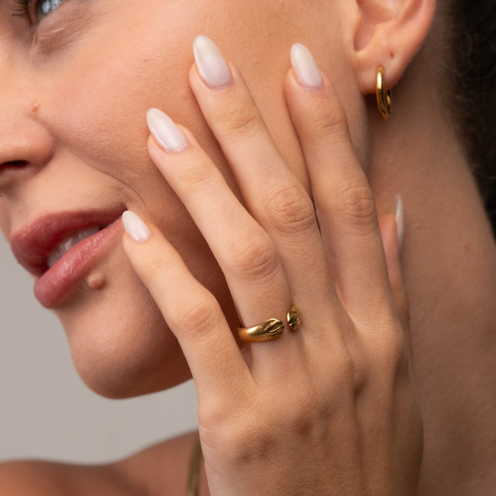 Women's Stainless Steel 18K Gold-Plated Ring – Embrace Adjustable – Meiva ring view 3